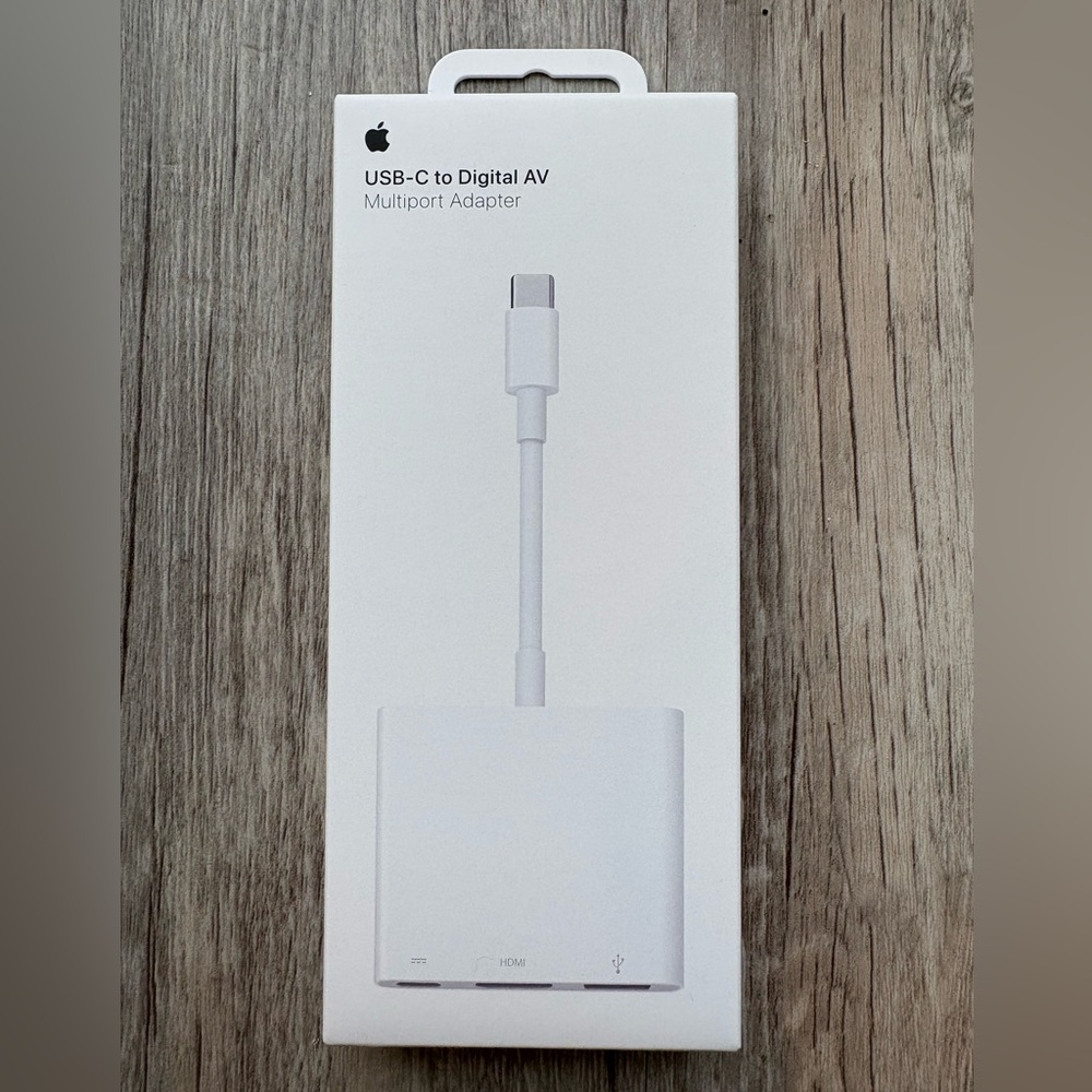 Apple USB-C Digital AV Multiport Adapter, Color: White, Model: A2119